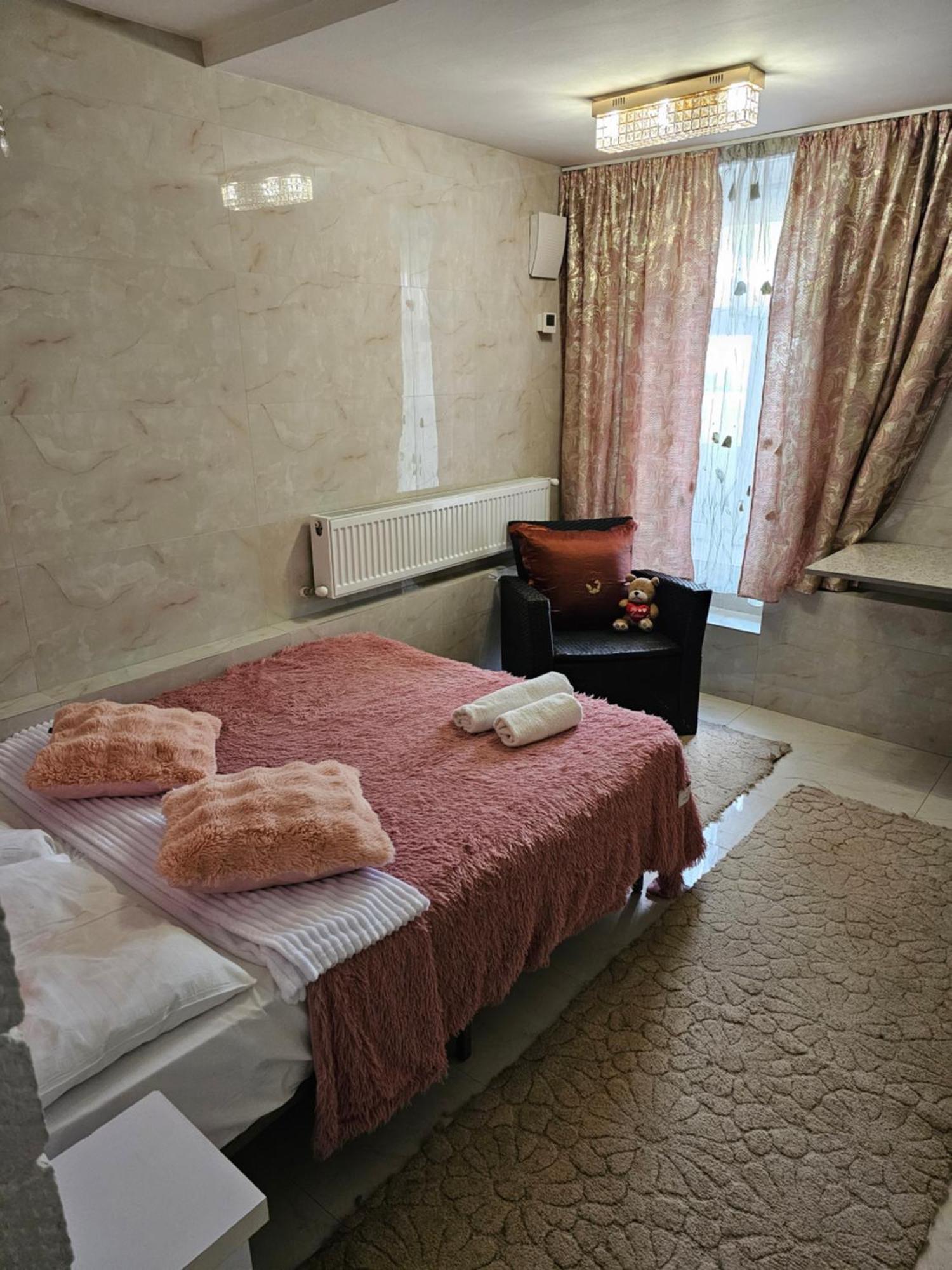 Rose Studio Chişinău Esterno foto
