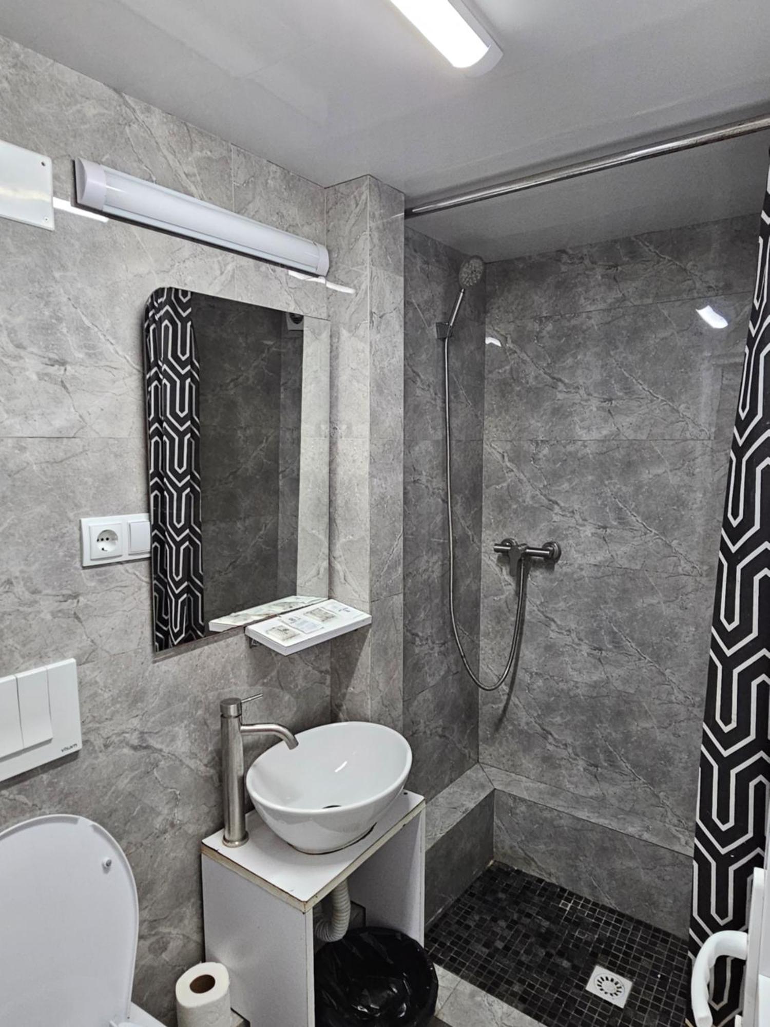 Rose Studio Chişinău Esterno foto